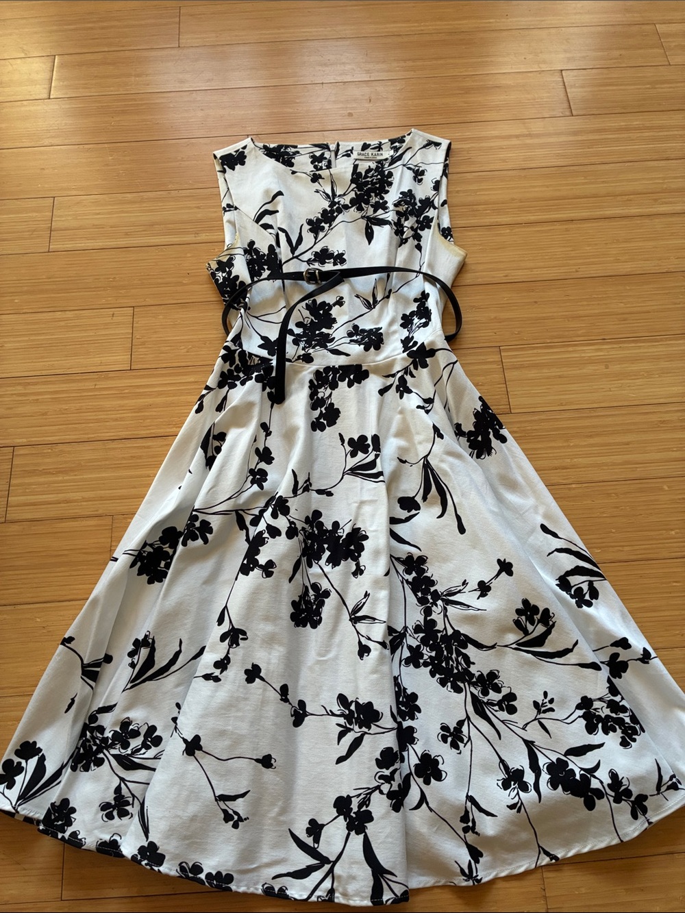 Grace Karin Black & White Floral Dress